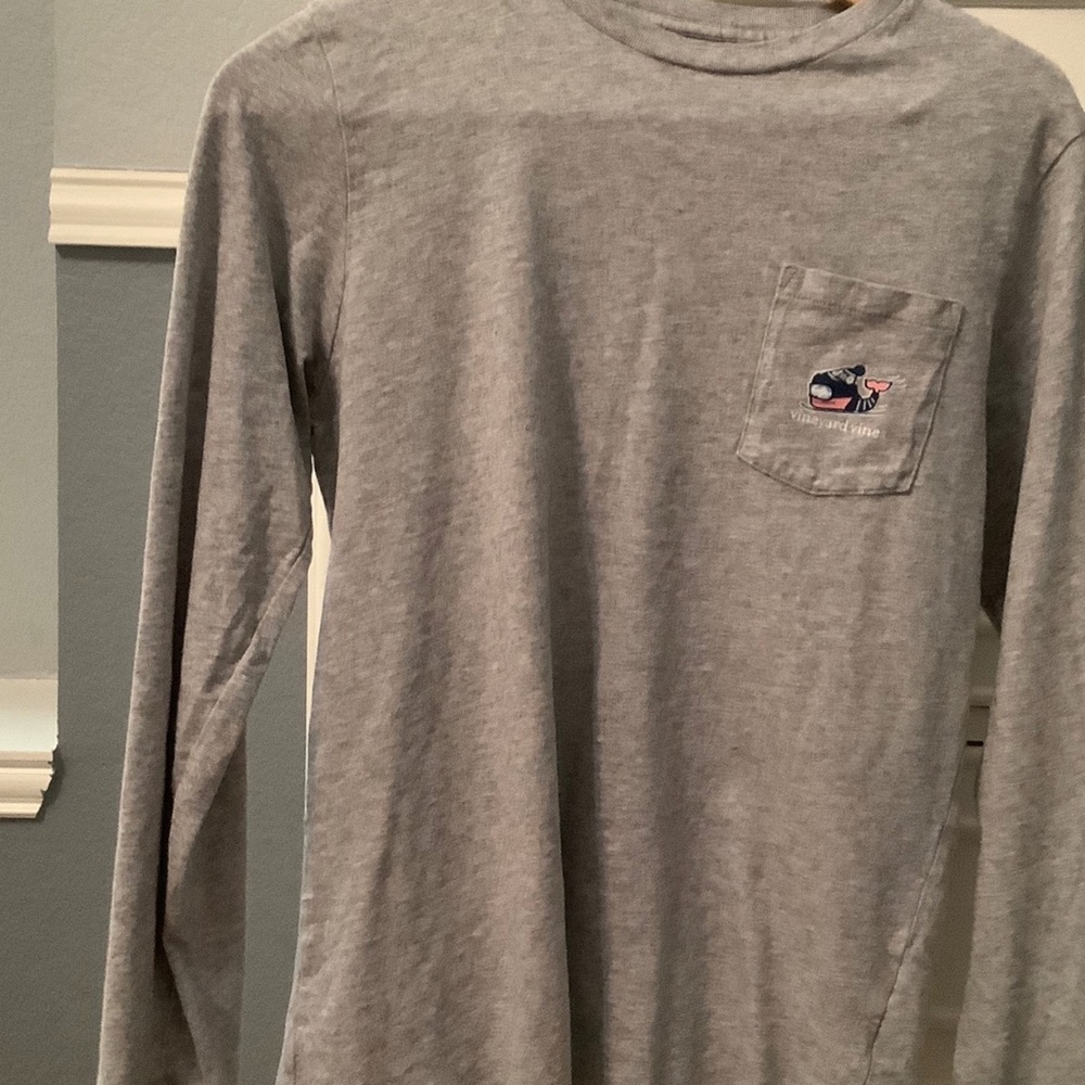 vineyard vines tee - Picture 1 of 3